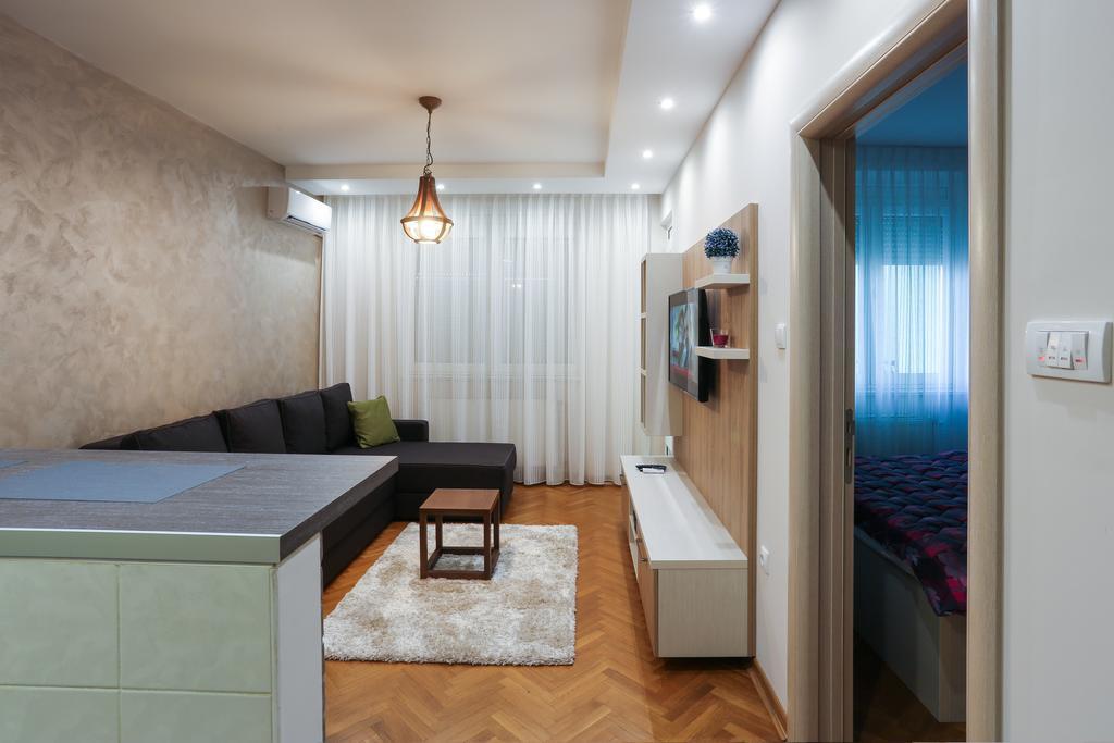 Apartment Promenada Нови-Сад Экстерьер фото